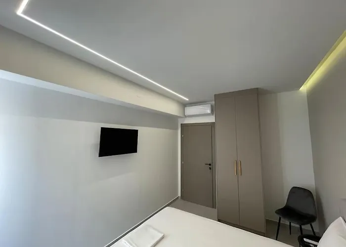 Ladadika Luxury #4 *